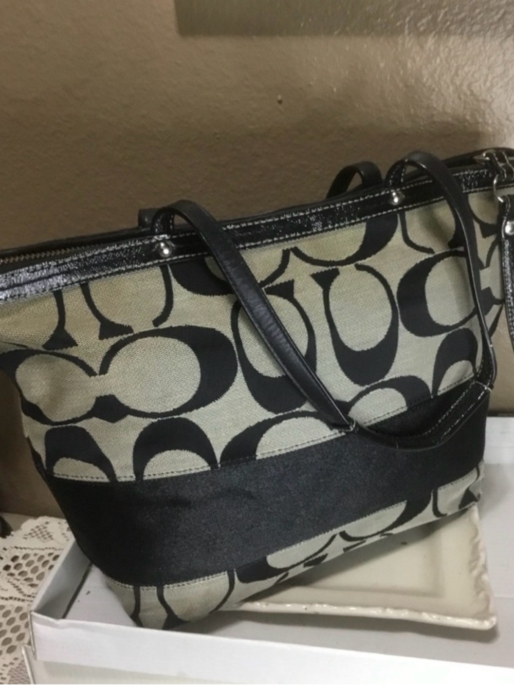 COACH CANVAS TOTES SHOULDER BAG - Picture 2 of 7